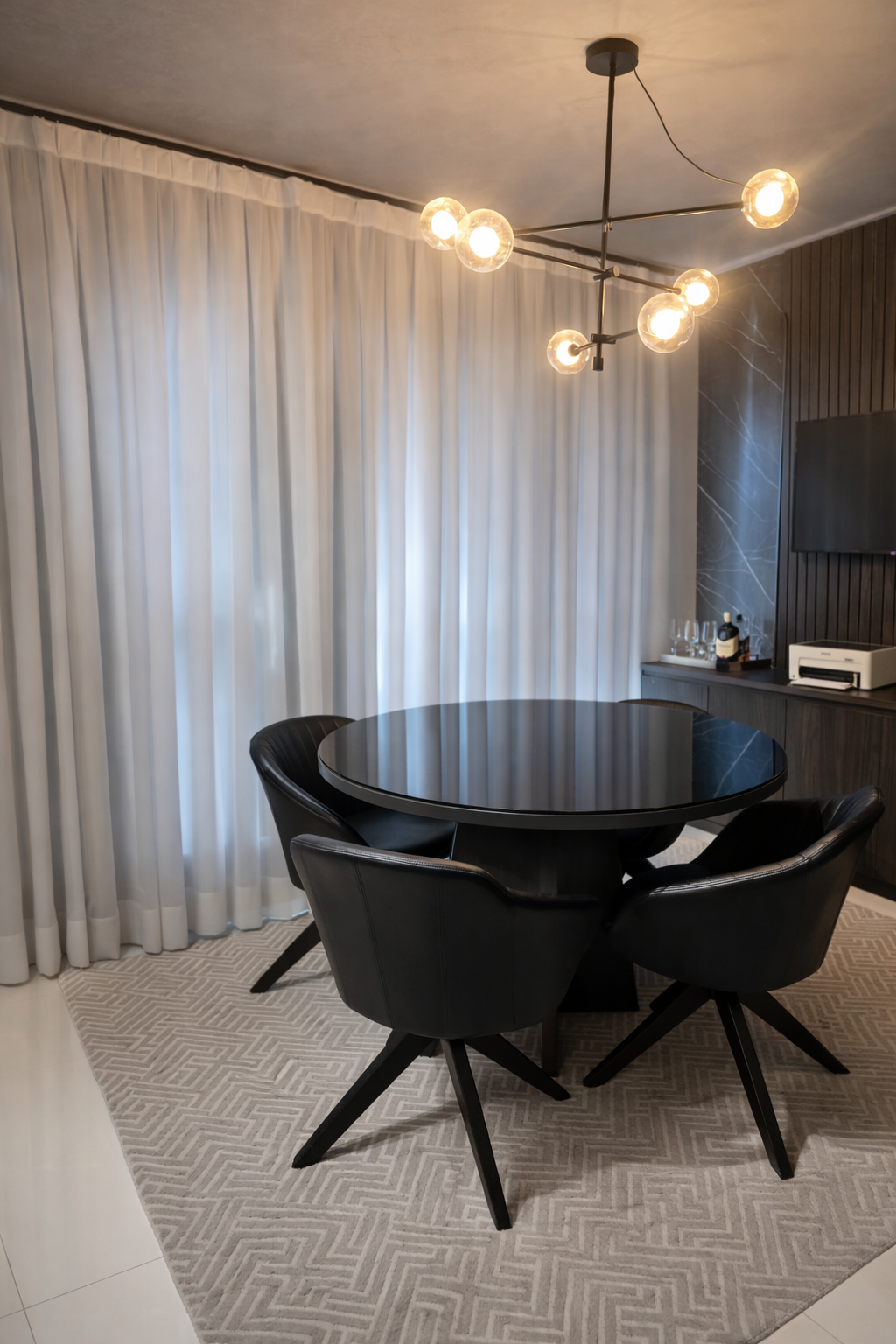 94ead779-2a44-4bdb-ac4e-20a46b93f4d9